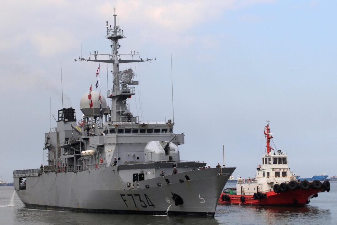 In Rare Move, French Warship Passes Through Taiwan Strait