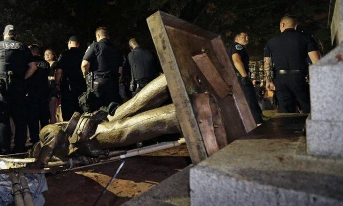 2 Guilty for Toppling N Carolina Campus’s Confederate Statue