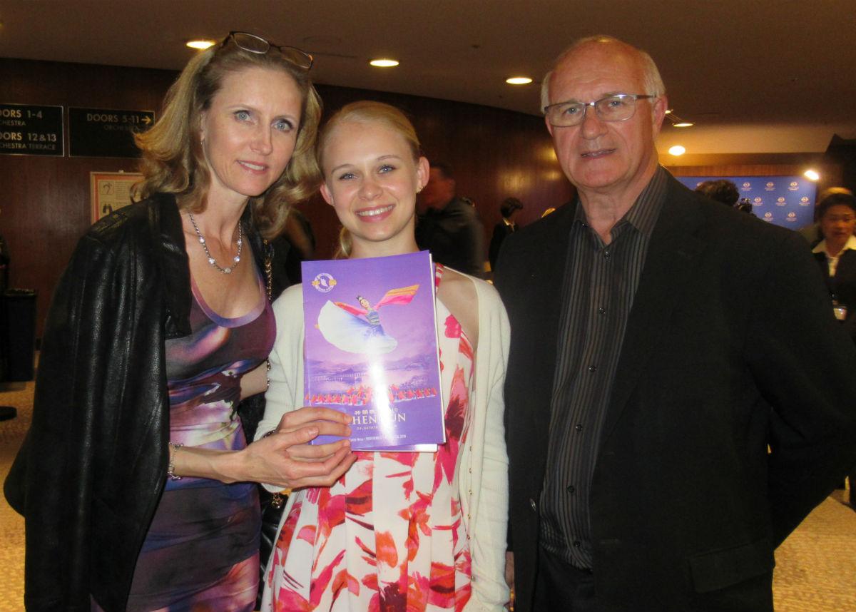 Classical Ballet Teacher Impressed by Shen Yun Performers’ Togetherness