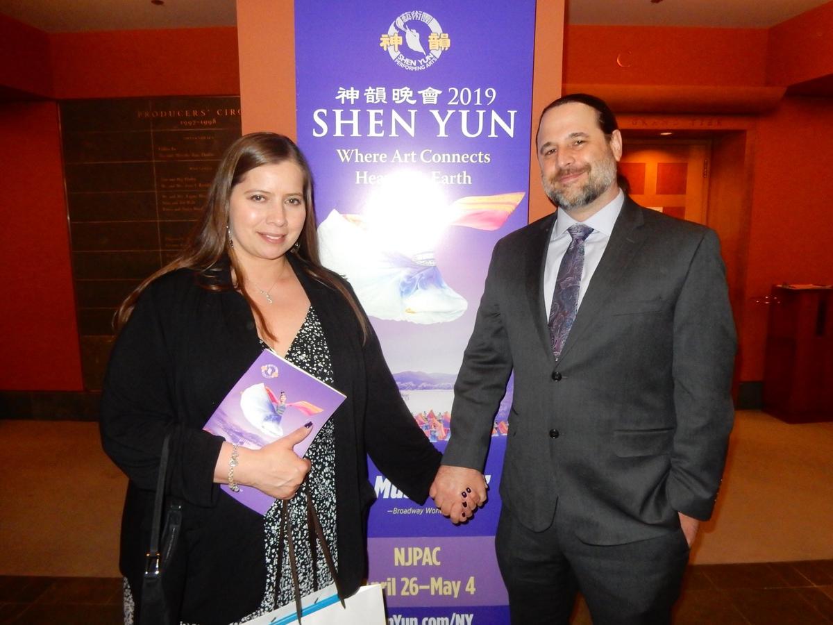 ‘I Will Never Forget This,’ Business Analyst Says of Shen Yun