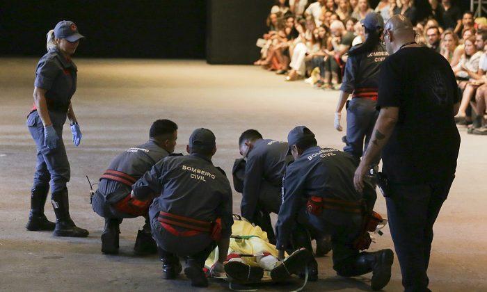 Model in Sao Paulo Dies After Taking Ill on Catwalk