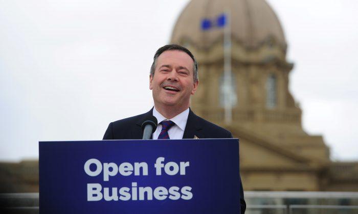 Jason Kenney Officially Sworn in as Alberta’s 18th Premier; Names First Cabinet
