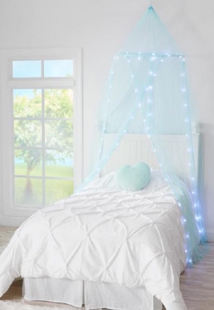 The Justice light-up canopy bed in blue is subject to a April 30, 2019, recall by Health Canada and the U.S. Consumer Protection Agency. (Health Canada)