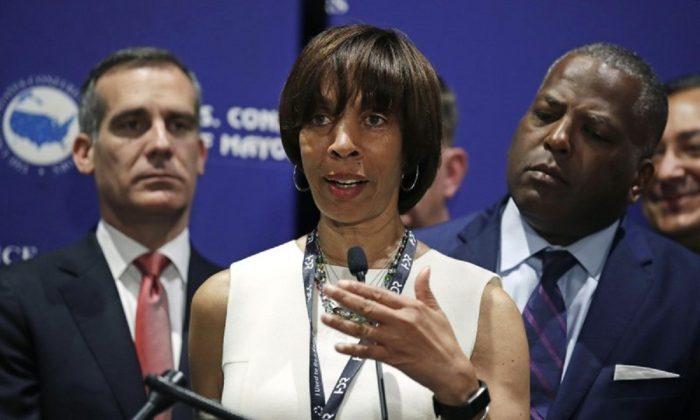 Former Baltimore Mayor Pleads Guilty to 4 Federal Charges Related to Book Scam