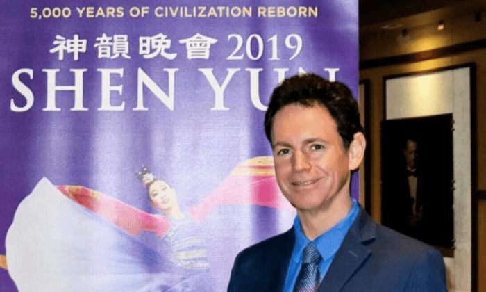 Classical Concert Pianist Eric Le Van Commends Shen Yun's Efforts to Bring Back Traditions