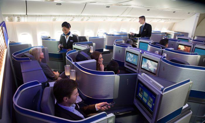 United Airlines Covers Inflight Entertainment Cameras Over Privacy Concerns