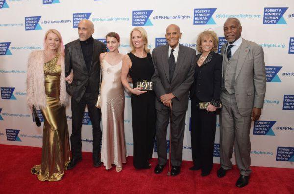 (L-R) Malena, David, Sarafina Belafonte, Kerry Kennedy, Harry Belafonte, Pamela Frank, and Danny Glover in New York City, 2017 (©Getty Images | <a href="https://www.gettyimages.com/detail/news-photo/malena-belafonte-david-belafonte-sarafina-belafonte-kerry-news-photo/892015290">Jason Kempin</a>)