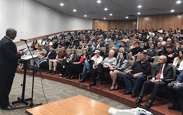 Lt. Col. Allen West speaks on the Second Amendment at Orange Coast College in Costa Mesa, Calif., on May 1, 2019. (Ian Henderson/The Epoch Times)