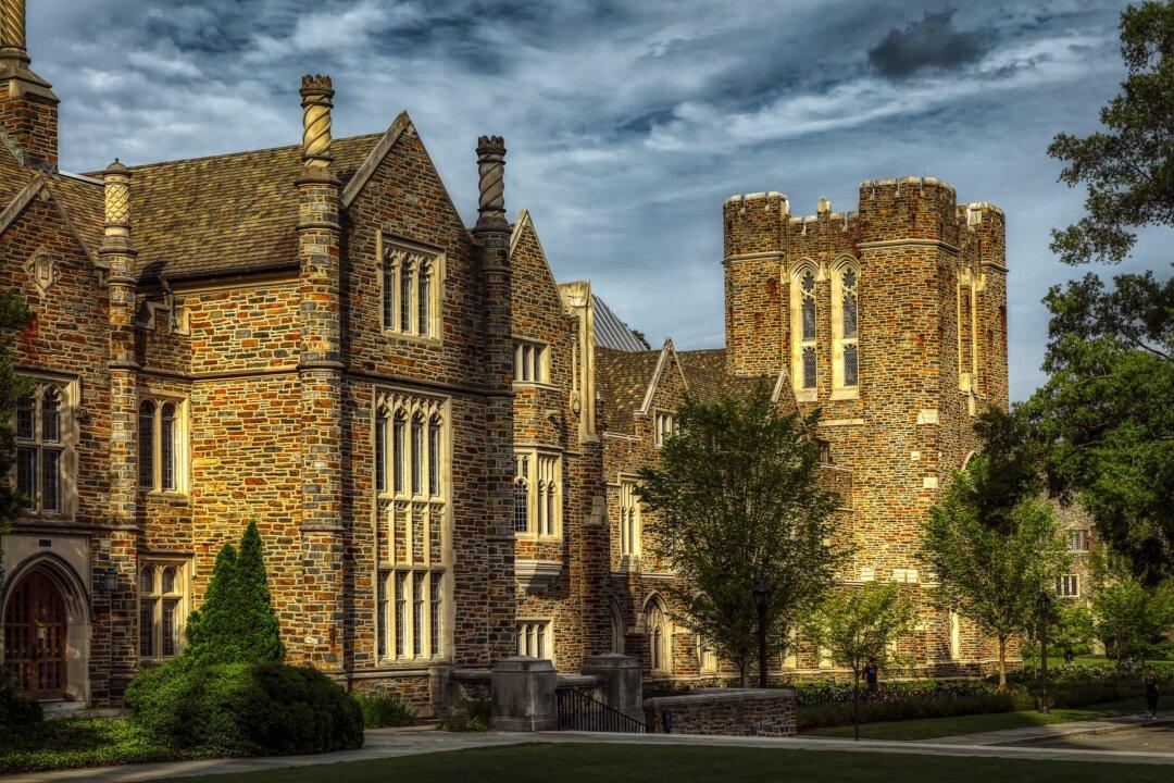 Duke University Imposes Stay-In-Place Order for Undergraduates, Cites Party-Linked COVID-19 Surge