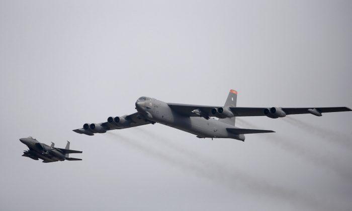 US Sending B-52 Bombers to Middle East to Confront Iran Threats
