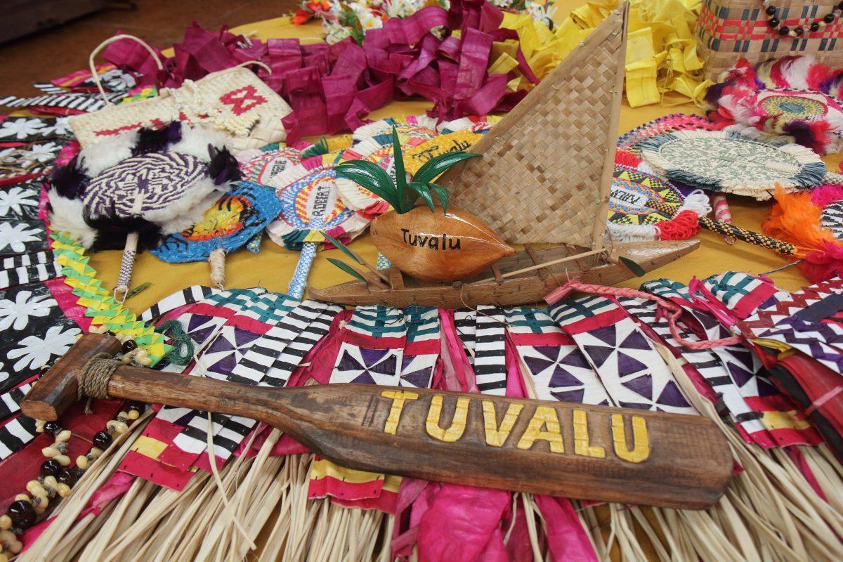 A table showing different Tuvaluan art. Tuvalu consists of nine Pacific islands, with each island having its own variations of arts and crafts. (Lorraine Ferrier/The Epoch Times)