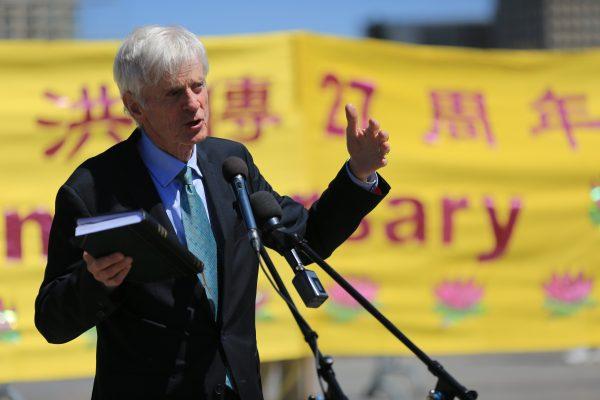 Former MP and secretary of state for Asia Pacific David Kilgour speaks at an event celebrating Falun Dafa Day on Parliament Hill, Ottawa, on May 8, 2019. (Jonathan Ren/The Epoch Times)