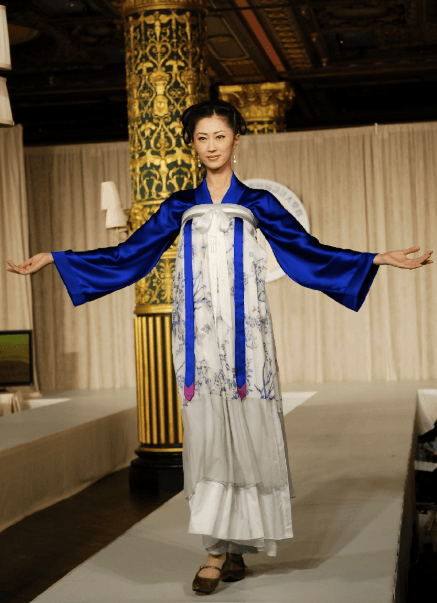 A Tang-style dress (©<a href="https://www.theepochtimes.com">The Epoch Times</a> | Dai Bing)