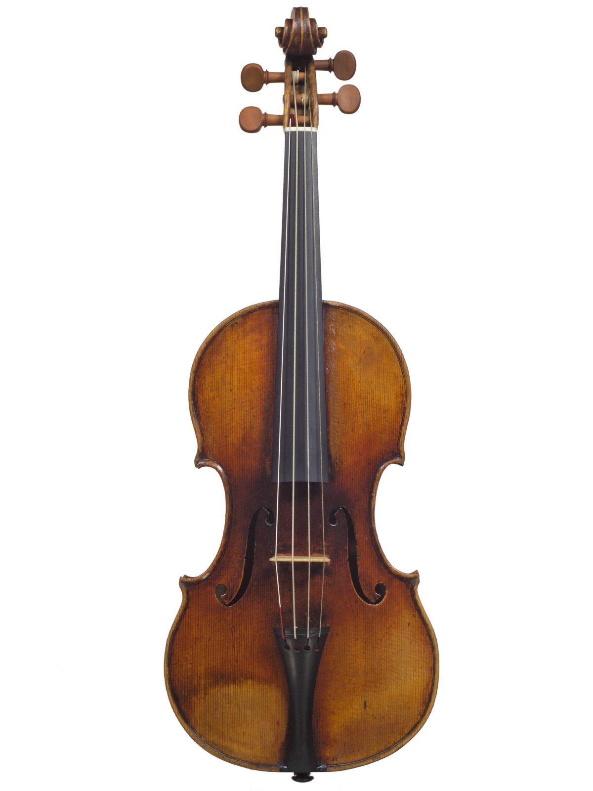 The full arch of the violin body, with the distinctive long f-holes on either side of the strings, give “Il Cannone” its strong, rich, and earthy sound. (The City of Genoa)