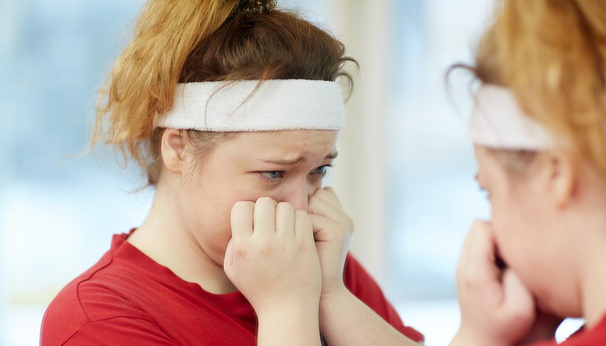 Forceful Mom Publicly Shames Daughter to Lose Weight, Strangers Jump to Defence