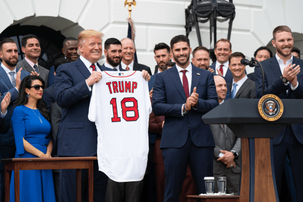 President Trump welcomes the 2018 World Series Champions, the Boston Red Sox on the South Portico entrance of the White House on May 9, 2019. (Shealah Craighead/White House Photo)