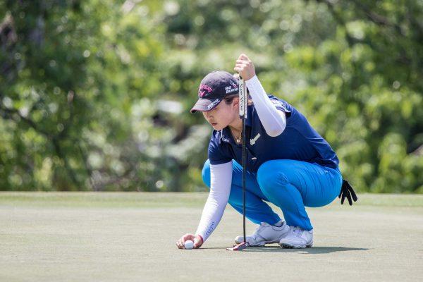 Winner Liu Yan lines up a put on the 12th Green during the final round of the EFG Hong Kong Ladies Open on Sunday May 12. (Dan Marchant)