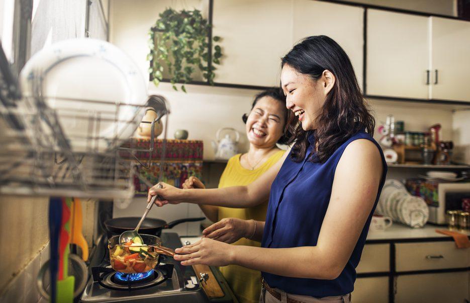 Why You Should Teach Your College-Bound Kid to Cook