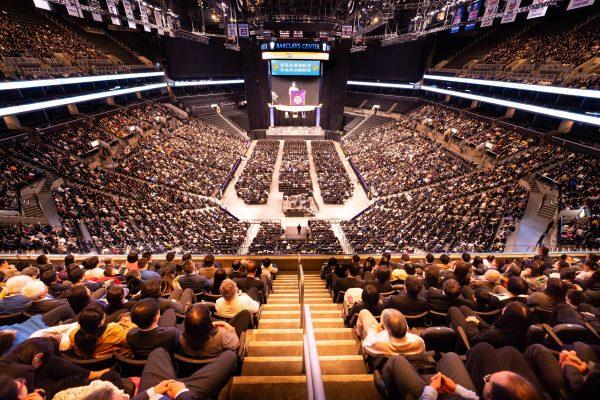 An audience of over 10,000 attend the Falun Dafa conference at Barclays Center in  Brooklyn, N.Y., on May 17, 2019. (Edward Dye/The Epoch Times)