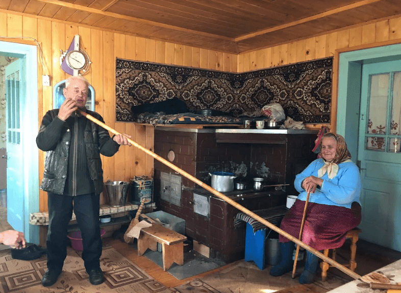 Mykhailo Tafijchuk carved his own trembita, a wooden highlander’s horn. (Tim Johnson)