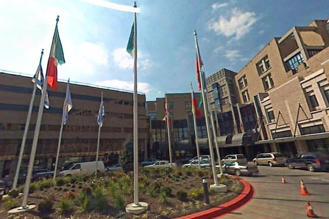 Mom Shares Tiny Spot on Scalp to Remind Others to Put on Sunscreen