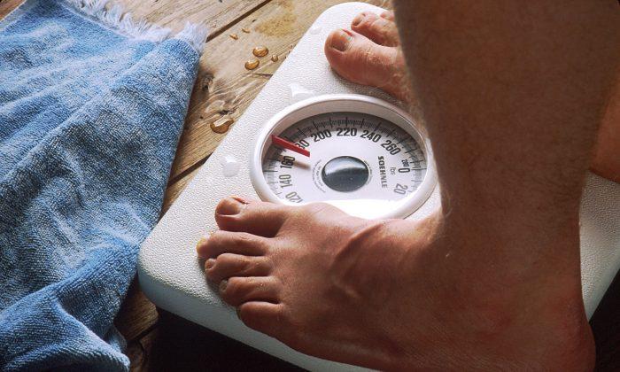 How Using a Scale May Help You Avoid Weight Gain During Vacation