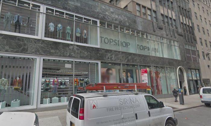 Topshop Says It Will Close All US Stores