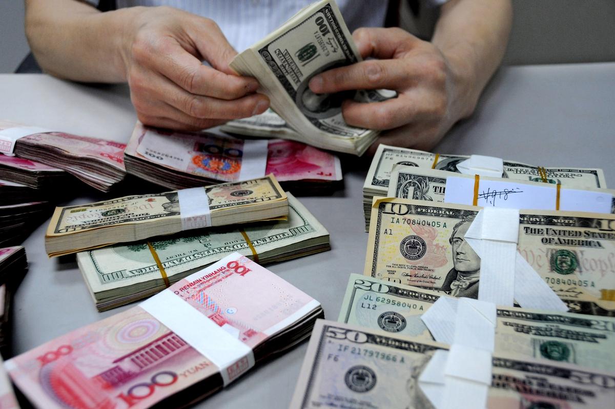 As Trade Tensions Simmer, Chinese Regime Warns Citizens Against Excessive Capital Outflows