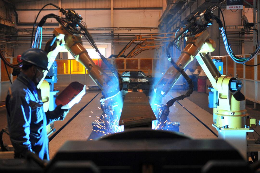 China’s Industrial Profits Shrink in April, Add to Pressure on Economy