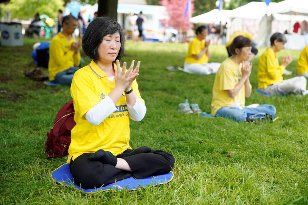 Falun Gong practitioner Vi from Vietnam. (Lei Chen)