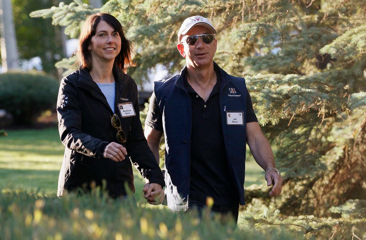 Former Wife of Amazon Founder Jeff Bezos Will Give Away $18 Billion