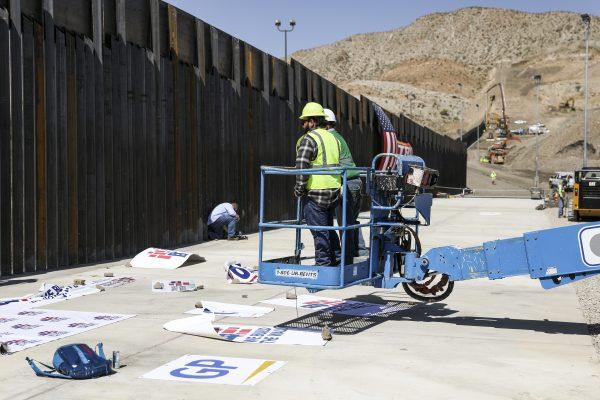 The new half-mile section of border fence built by We Build the Wall at Sunland Park, N.M., on May 30, 2019. (Charlotte Cuthbertson/The Epoch Times)