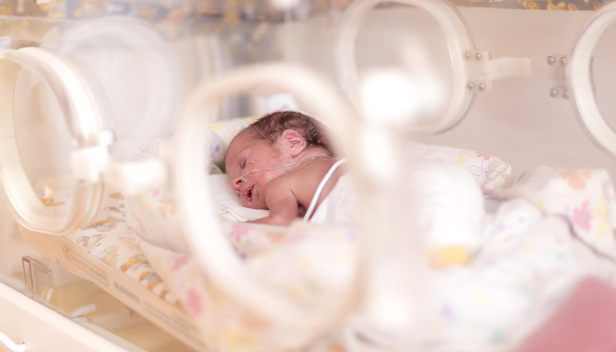 Smallest Preemie Baby Ever Recorded Home After 5 Months in Hospital–She ‘Weighed As Much As an Apple’