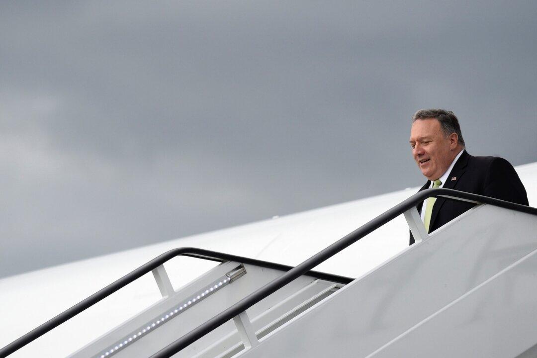 Amid US Concerns Over Huawei, Pompeo Warns Swiss About Close Ties to China