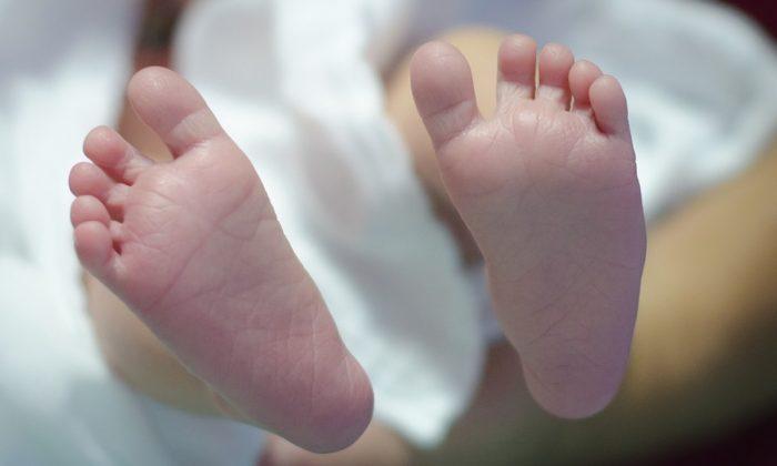 Mother Injures New Born’s Head, Wraps Her in 3 Plastic Bags and Leaves Her to Die