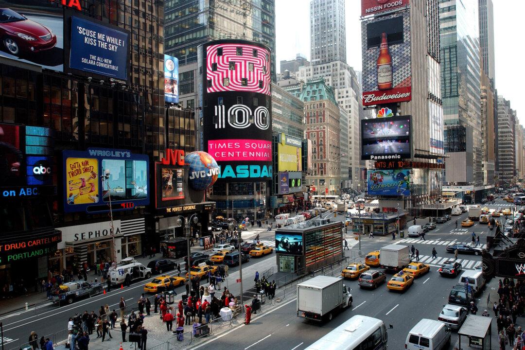 Man Sought Guns, Grenades for Times Square Attack, Feds Say