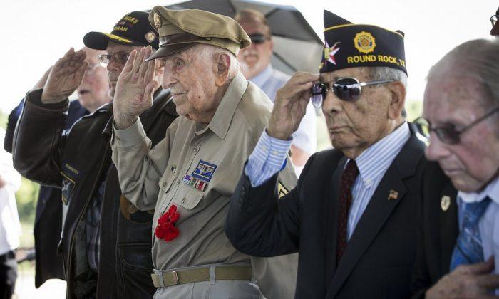 D-Day Veterans Choke Back Tears to Ensure Memories Live On
