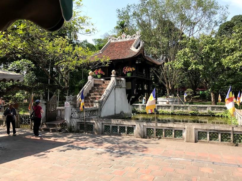 One Pillar Pagoda. (Bestpricevn.com)
