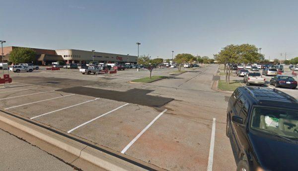 The parking lot at Crest Food in Edmond, Oklahoma. (Screenshot/Google Maps)