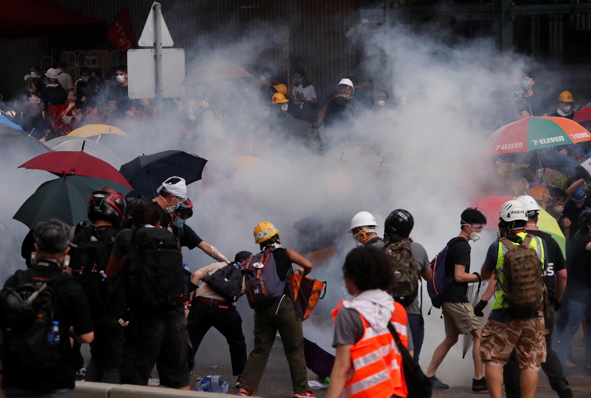 Uneasy Calm in Hong Kong After a Day of Protest Against Extradition Bill