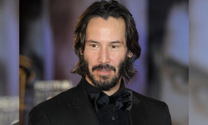 Keanu Reeves Hailed ‘Respectful King’ by Fans for How He Poses With Women