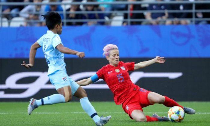 US Soccer Star Rapinoe Claims ‘Not Many If Any’ of Her Teammates Would Visit White House