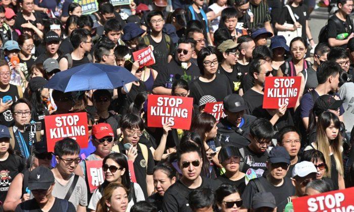Opposition Mounting Against Hong Kong Leader After Extradition Bill Suspended But Not Withdrawn