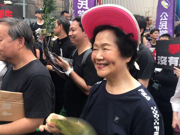 Former Hong Kong chief secretary Anson Chan takes part in the 'Withdraw Extradition Bill' march in Hong Kong on June 16, 2019. (Lin Yi/The Epoch Times)
