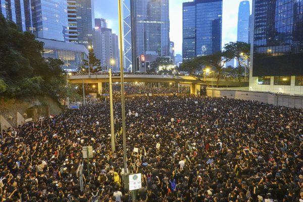 Unsatisfied with the government’s suspension of the controversial extradition bill, an estimated 2 million Hong Kongers took the streets on June 16, 2019, to demand the bill’s full retraction and Hong Kong leader Carrie Lam’s resignation. (Gang Yu/The Epoch Times)