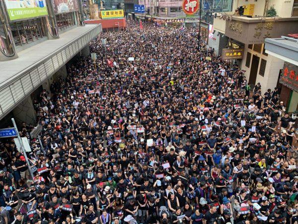 Protesters at Pennington Street in Causeway Bay, Hong Kong, on June 16. 2019. (Lin Yi/The Epoch Times)