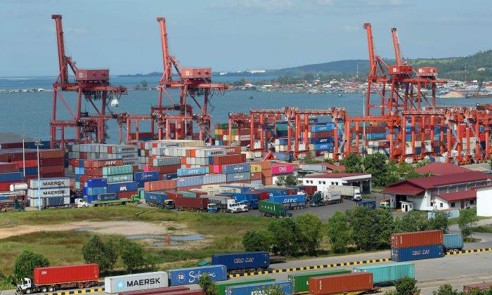 US Fines Cambodian Firms That Transshipped Chinese Goods To Dodge US Tariffs