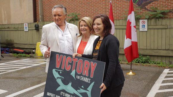 Fisheries Minister Jonathan Wilkinson announces Canada is banning import and export of unattached shark fins. (NTDTV)