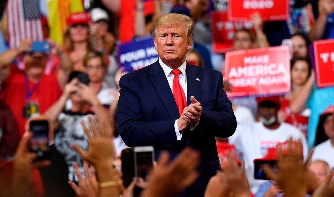 CNN and MSNBC Stop Broadcasting Trump Florida Rally When Crowd Chants ‘CNN Sucks’