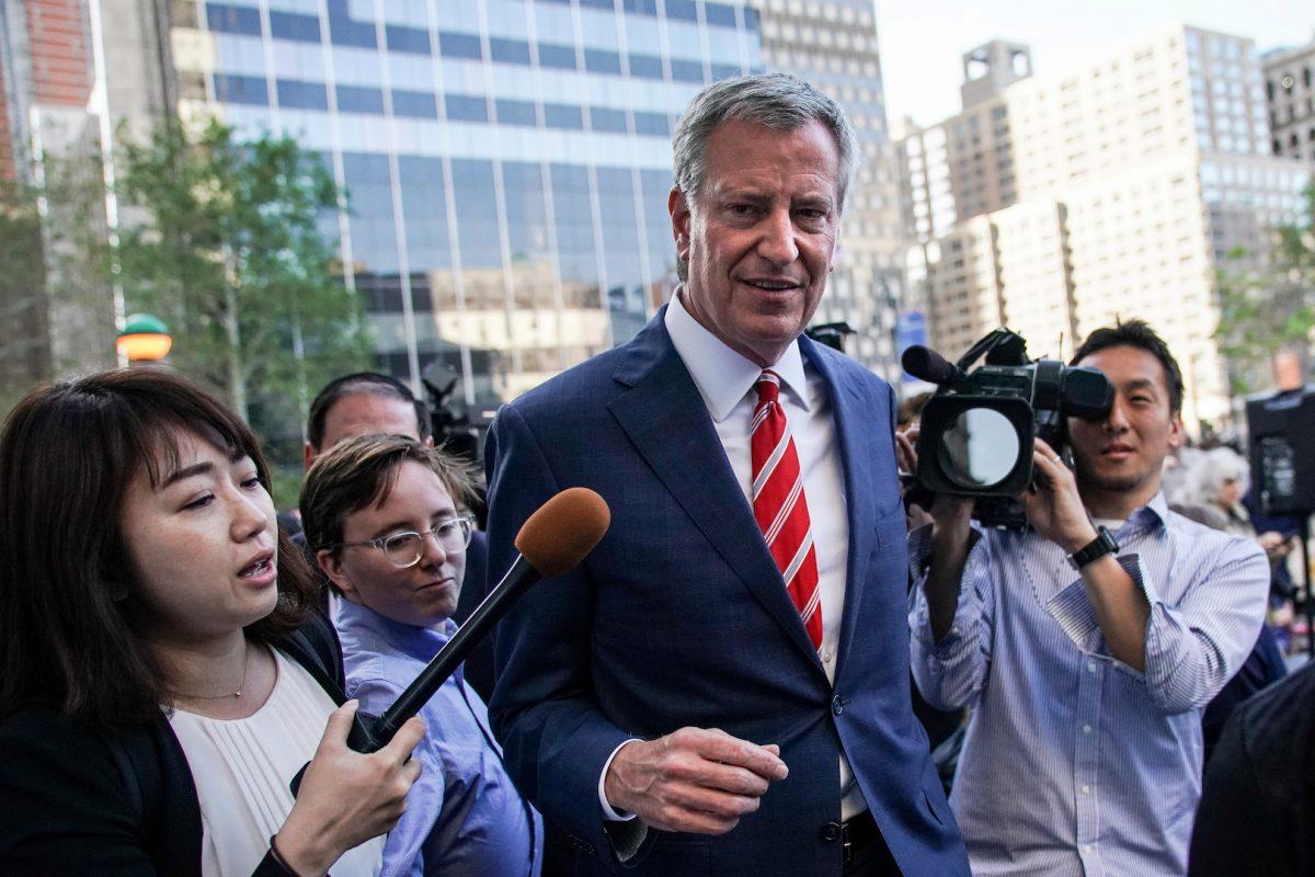 New York City Mayor and Democratic Presidential candidate Bill de Blasio leaves a rally against new restrictions on abortion passed by legislatures in eight states including Alabama and Georgia, in New York City, N.Y., on May 21, 2019. (Jeenah Moon/Reuters)